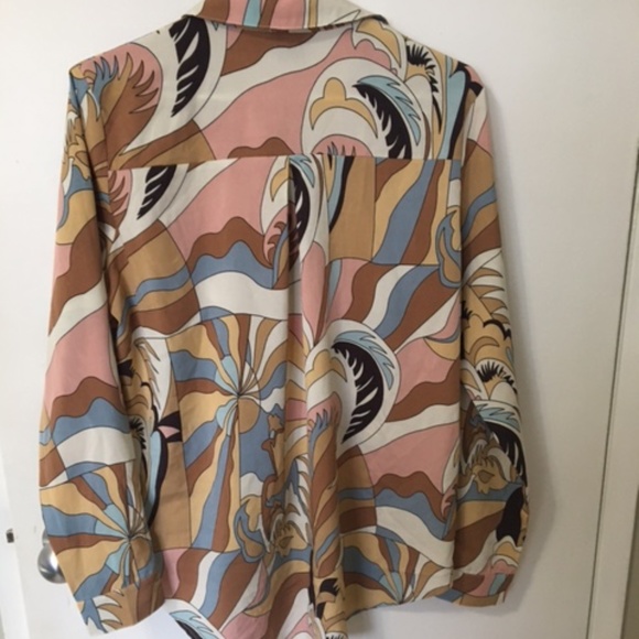 NWOT Groovy '70s vibe Princess Polly shirt - Picture 5 of 6